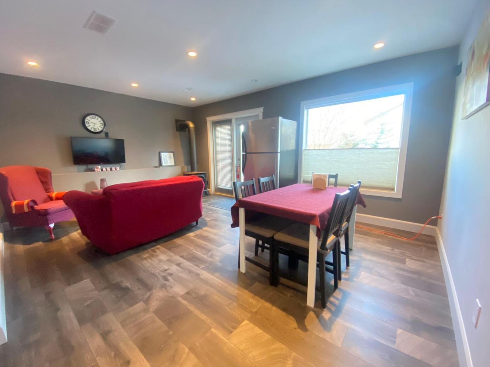 Lovely Home YYC 외부 사진