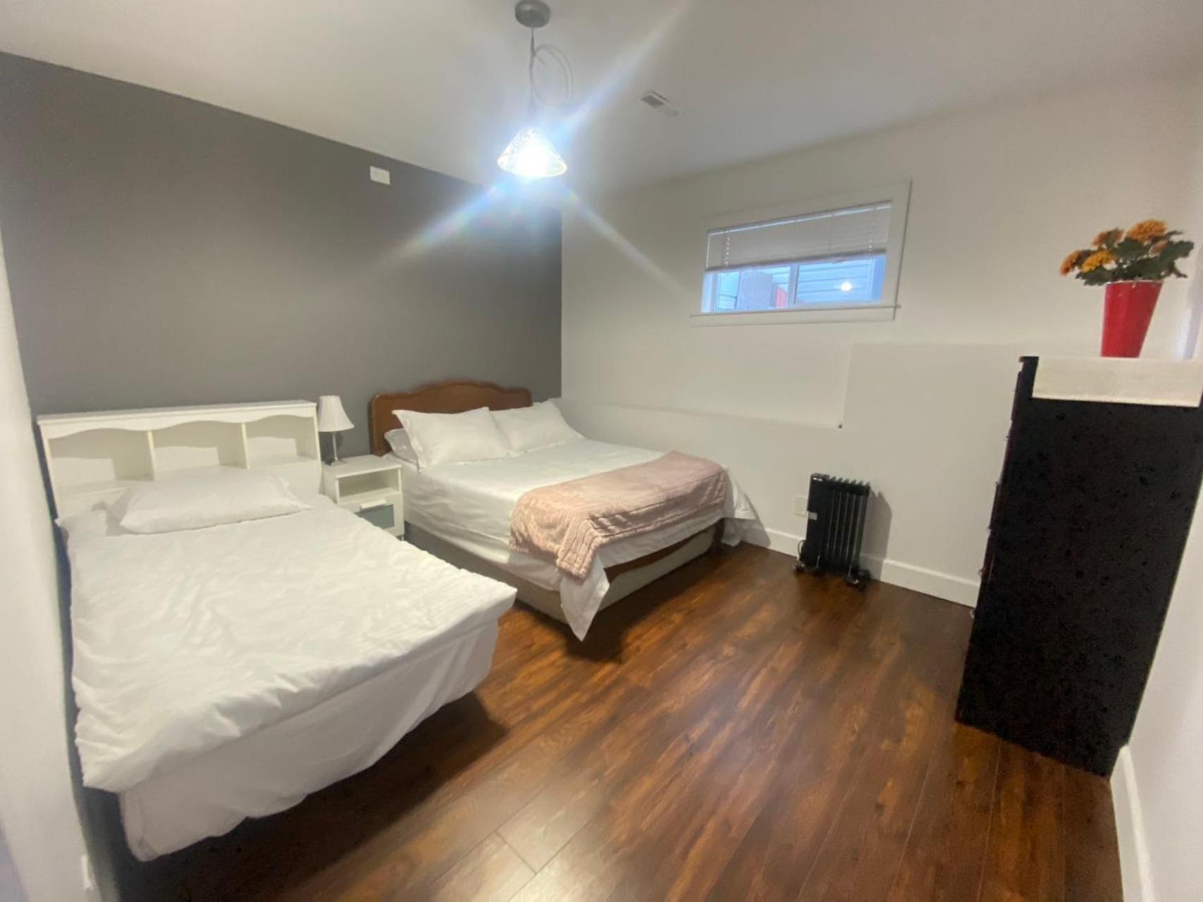 Lovely Home YYC 외부 사진